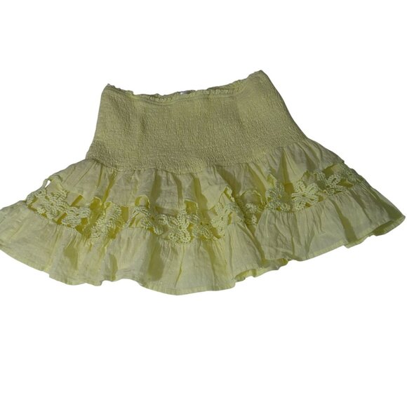 We're All Pretty Girls Yellow Smocked Ruffle Mini Skirt Women Size M Lined - Picture 1 of 11